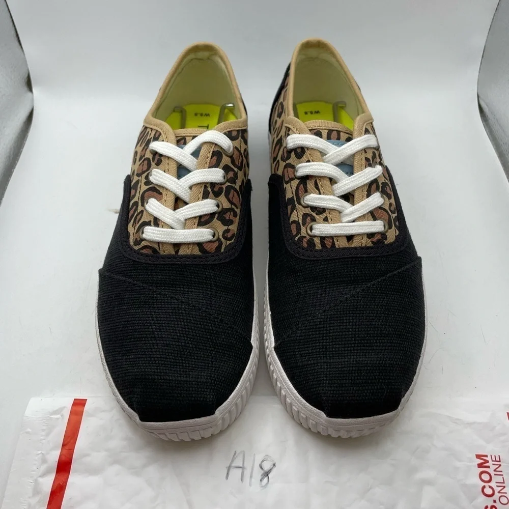 Toms cheetah print women’s sneakers size 5.5
